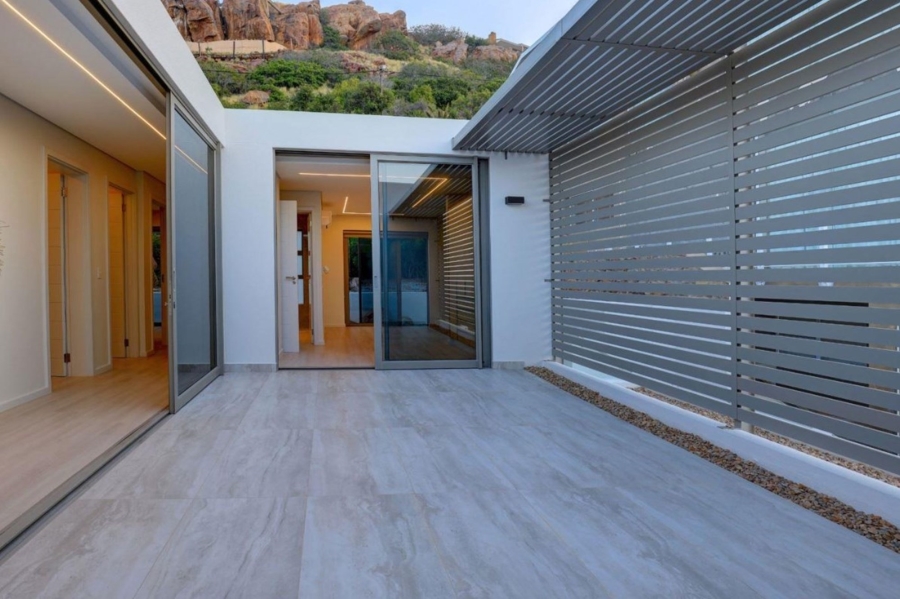 4 Bedroom Property for Sale in Mossel Bay Central Western Cape